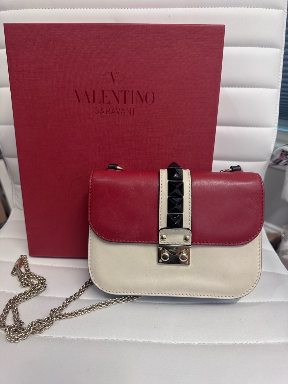 Valentino Two-Tone Red and Cream Glam Lock Rock Stud  Shoulder Bag